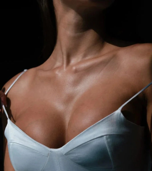 Evolova silicone vs TPE sex doll comparison showing key material differences